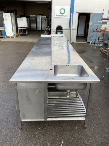 1473877-16 Större Rostfri arbetsbänk