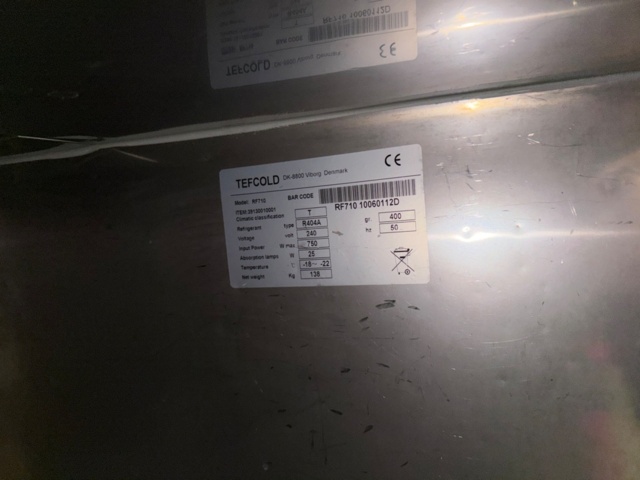 1566776-4 Frysskåp på hjul – Tefcold RF710