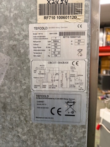 1566776-7 Frysskåp på hjul – Tefcold RF710