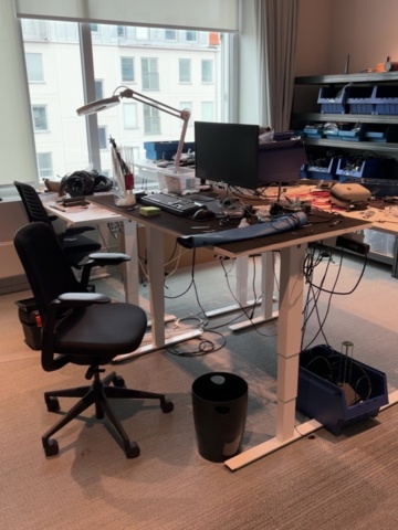 1548410-2 IT room with various equipment, components and furniture