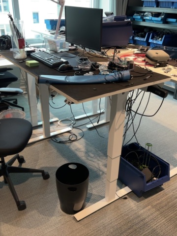 1548410-4 IT room with various equipment, components and furniture