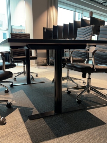1548411-7 Meeting group - table & 6x armchairs
