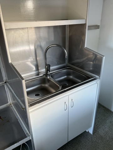 1473880-21 Foodtruck /Matvagn - 2023