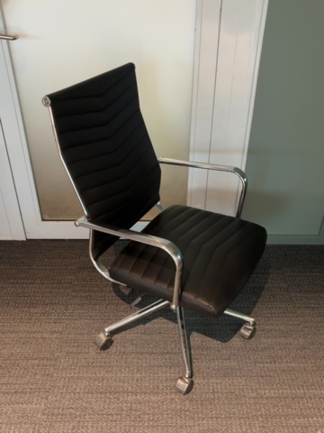 1548411-16 Meeting group - table & 6x armchairs