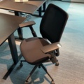 1548413-5 Height-adjustable desk & office chair