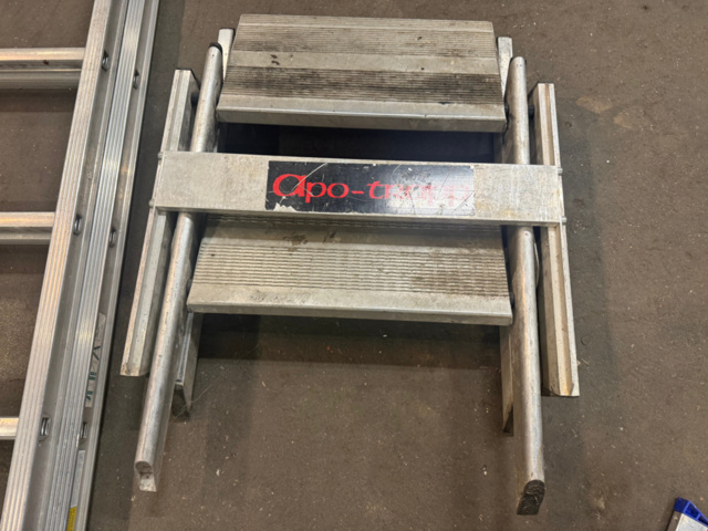 1592863-5 Stegar 4st
