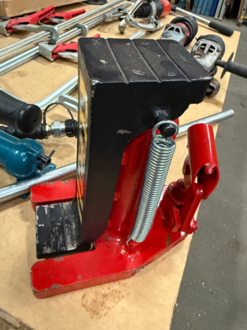 1608605-4 Tvingar, Domkrafter, Hydraulpump, Vinkelslipar & Avdragare