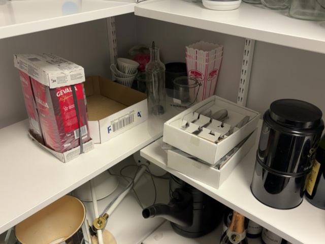 1548420-9 Förrådsförvarade inventarier