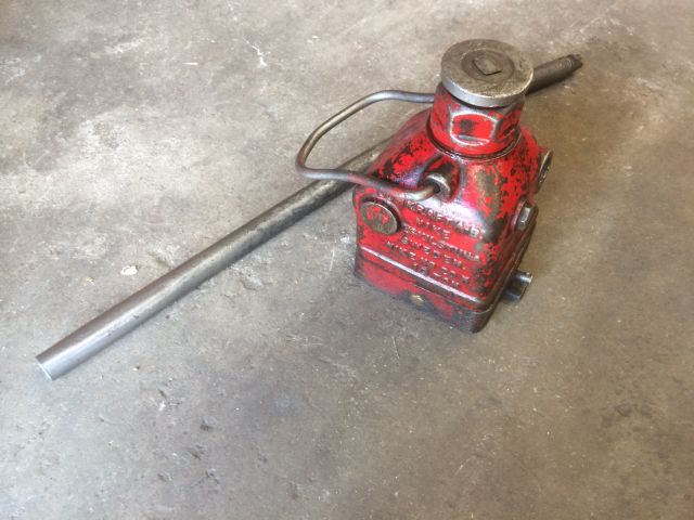 267289-1 NIKE domkraft 10 ton