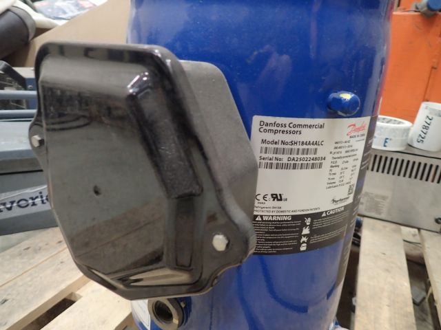 278724--1 New compressor for refrigeration Danfoss sh184a4alc