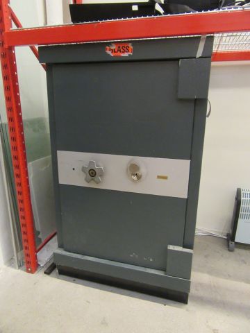 287927-1 Safe Rosengrens