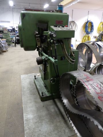 287983--33 Vollmer PMH  - Swaging Machine