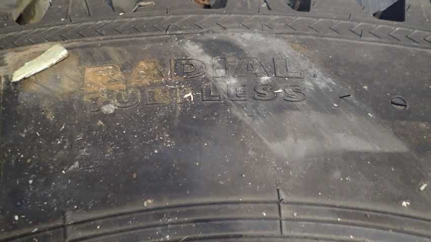 312047-9 1 st entreprenaddäck till MB Trac