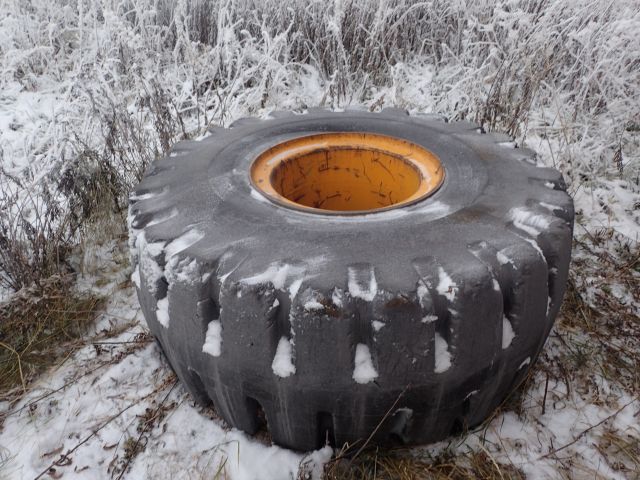 312089-1 Entreprenad Däck In fälg