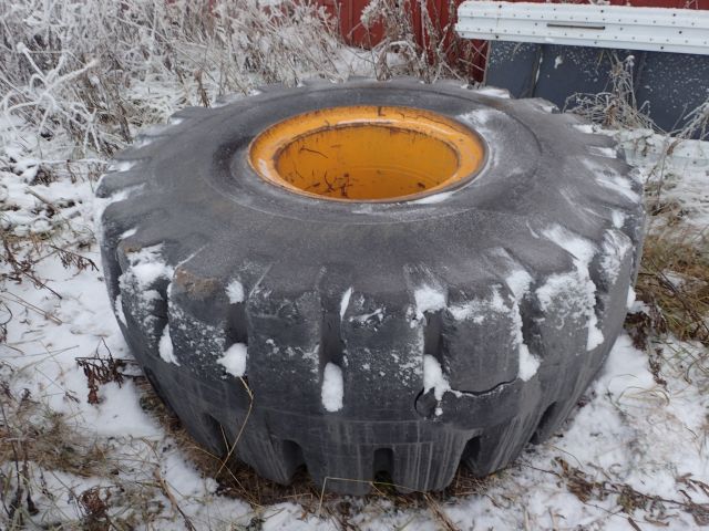 312089-2 Entreprenad Däck In fälg