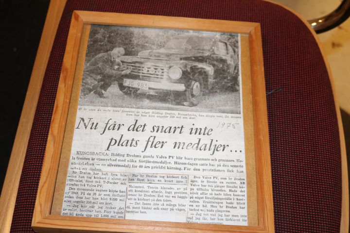 320986-11 Volvo PV 444 -47