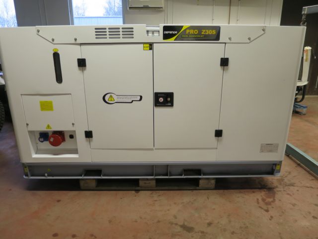 336983-1 Diesel Generator 26kW 1-phase and 3-phase outlet with Autostart. New!