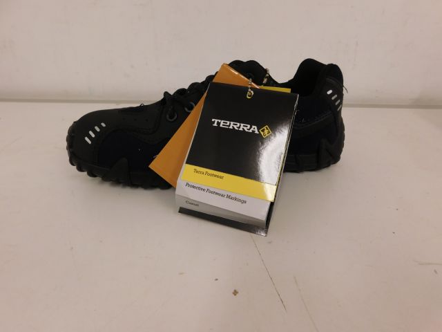 351878-2 Terra safety shoes.