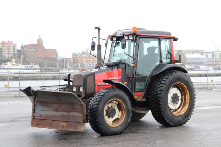 356750-1 Tractor VALMET 700-4 -99 (only 3154 h!)