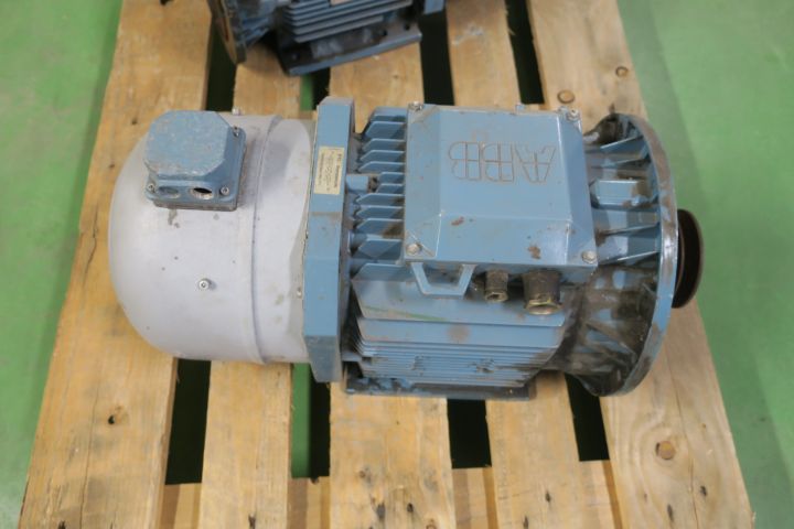 357638--2 ABB Motors M2AA 132 M