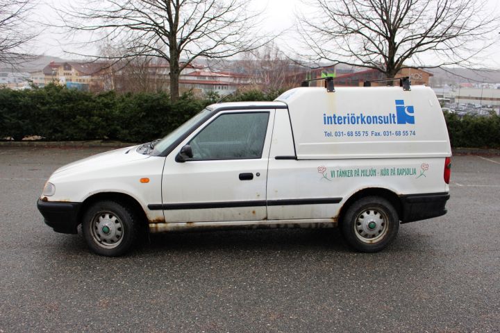 359515--21 Skoda Felicia 1.9 D Pickup -00 (64hk) (repair item)