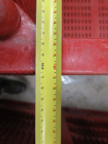 359895--5 2x plastic crates. Allibert