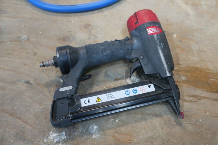 360064-2 Pneumatic Staple Gun Senco S150LS