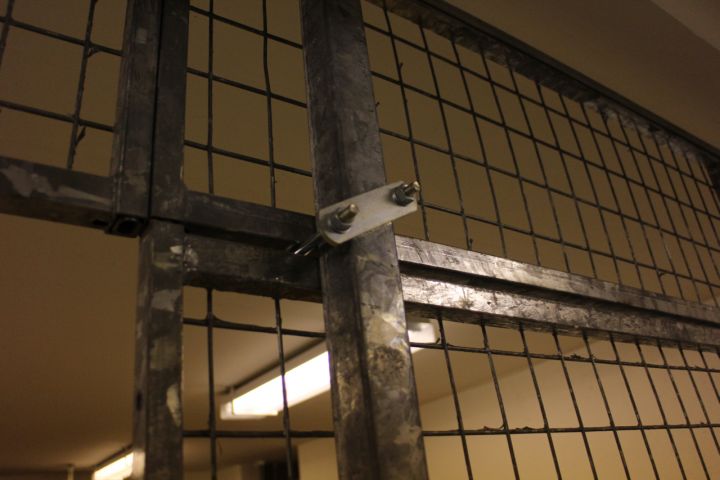 362297-7 Gallervägg med dörr.