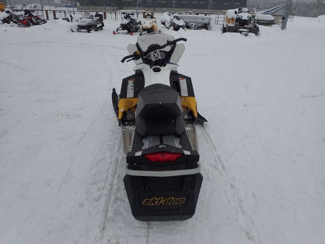 363131-4 Ski- Doo MXZ 550F