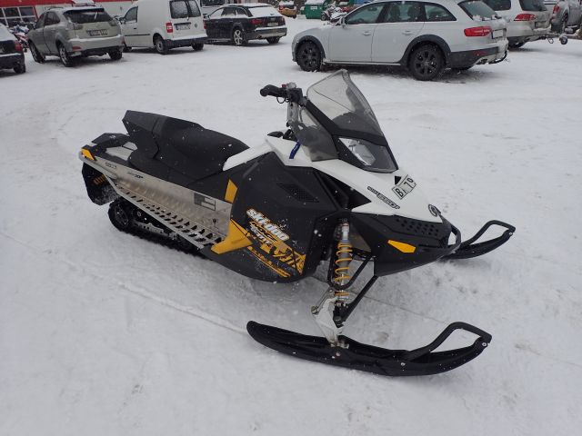 363131-7 Ski- Doo MXZ 550F