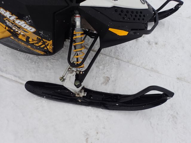 363131-8 Ski- Doo MXZ 550F
