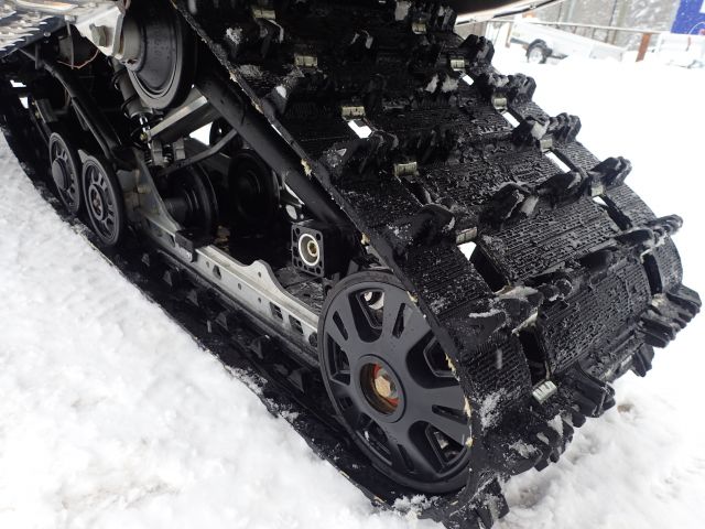 363131-23 Ski- Doo MXZ 550F