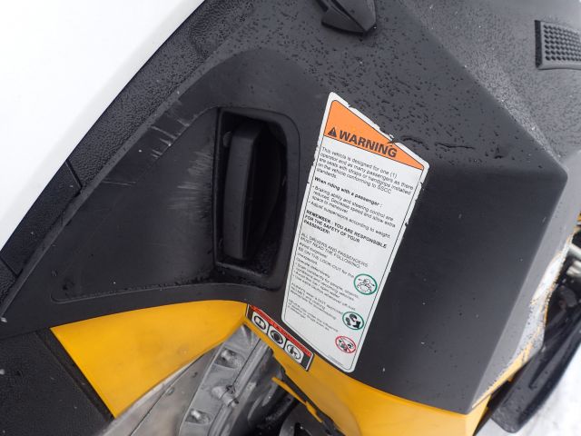 363131-36 Ski- Doo MXZ 550F