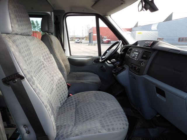 255173--71 Ford Transit 300 2.2 TDCi -11 KDG905