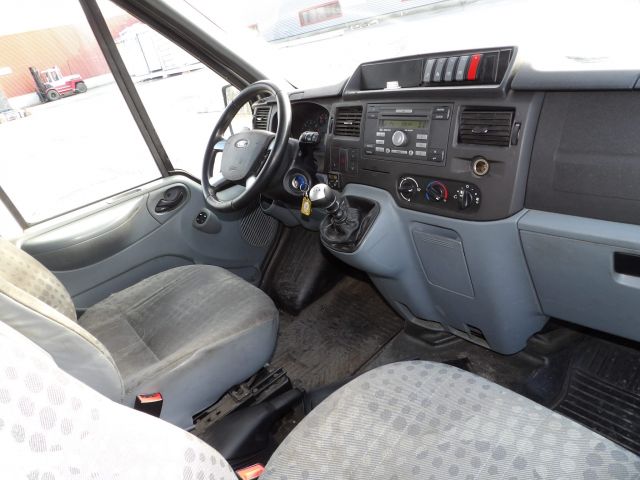255173--72 Ford Transit 300 2.2 TDCi -11 KDG905