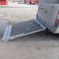 255173--75 Ford Transit 300 2.2 TDCi -11 KDG905