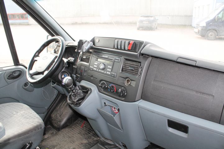 255181--90 Ford Transit 115 T300 (116hk) - 2010