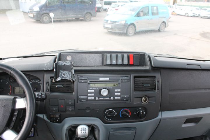 255181--87 Ford Transit 115 T300 (116hk) - 2010