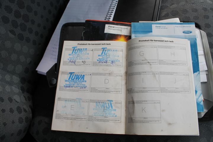 255181--83 Ford Transit 115 T300 (116hk) - 2010