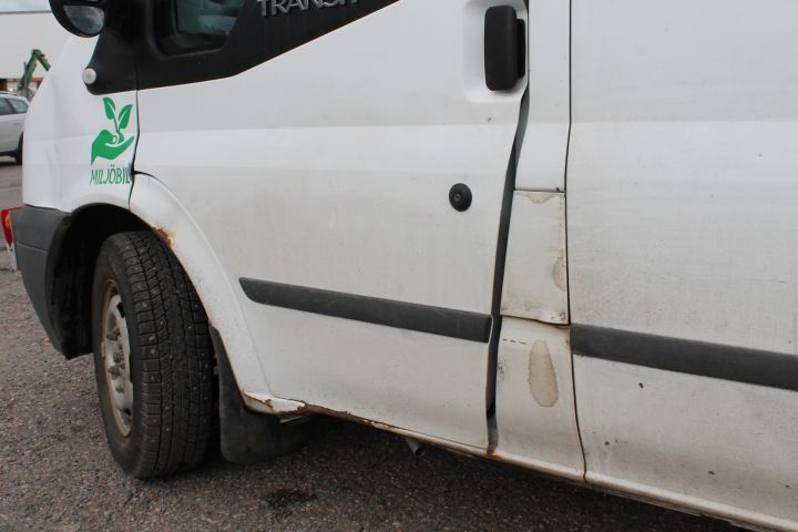 255181--82 Ford Transit 115 T300 (116hk) - 2010