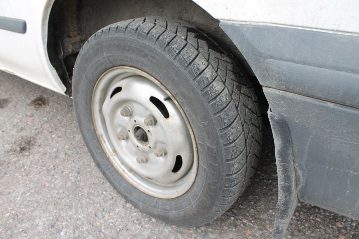 255181--75 Ford Transit 115 T300 (116hk) - 2010