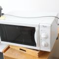 343205-4 Older electronics and utensils