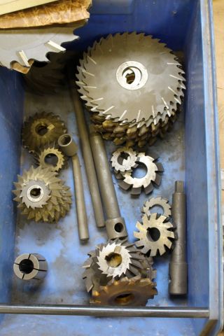 362811--1 Pall med hållare 50-kona samt skivfräsar