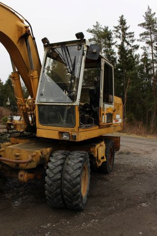 363627--16 Hjulgrävare Liebherr 902
