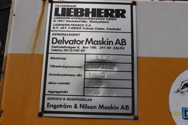 363627--7 Hjulgrävare Liebherr 902