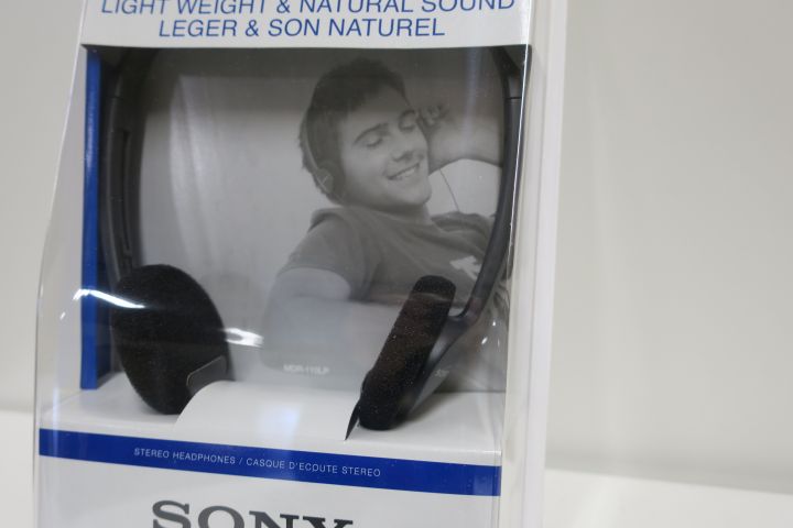 364132-2 ca 80st Headphones Sony MDR-110LP