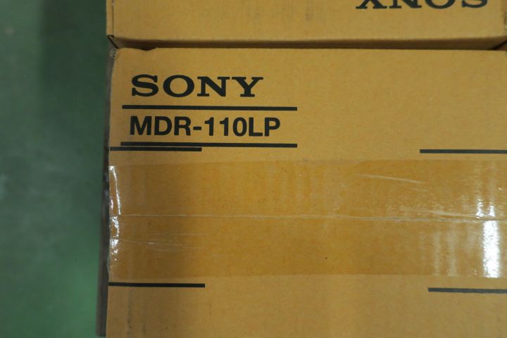 364132-4 ca 80st Headphones Sony MDR-110LP