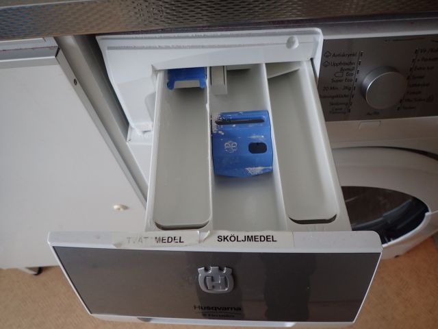 326341--21 Various laundry equipment