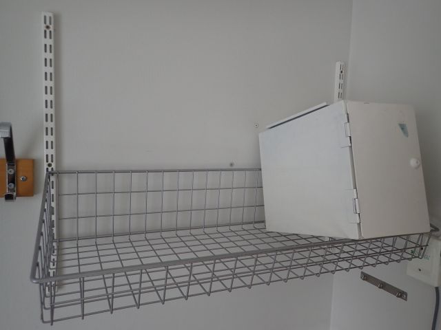 326341--19 Various laundry equipment