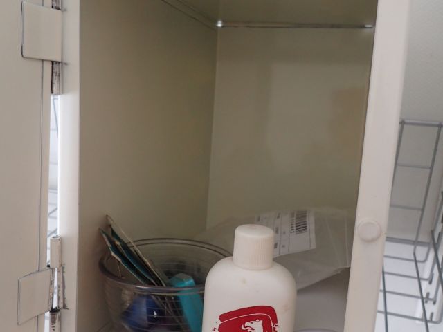 326341--18 Various laundry equipment